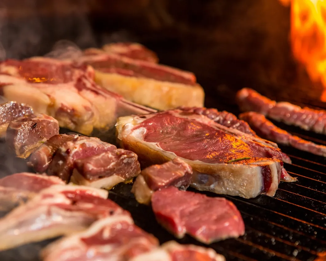 Alcatra, Picanha, Contrafilé? Conheça os Cortes Perfeitos para um Churrasco Inesquecível